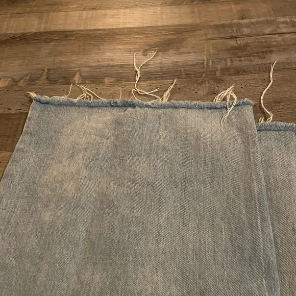 AMO super light wash high-rise wide-leg jeans - Picture 6 of 7